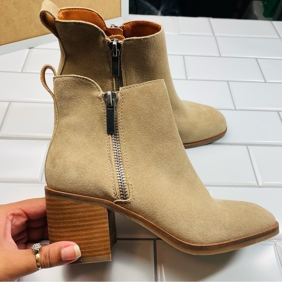 Lucky Brand Walba‎ Bootie Taupe Suede 8M - Picture 6 of 12
